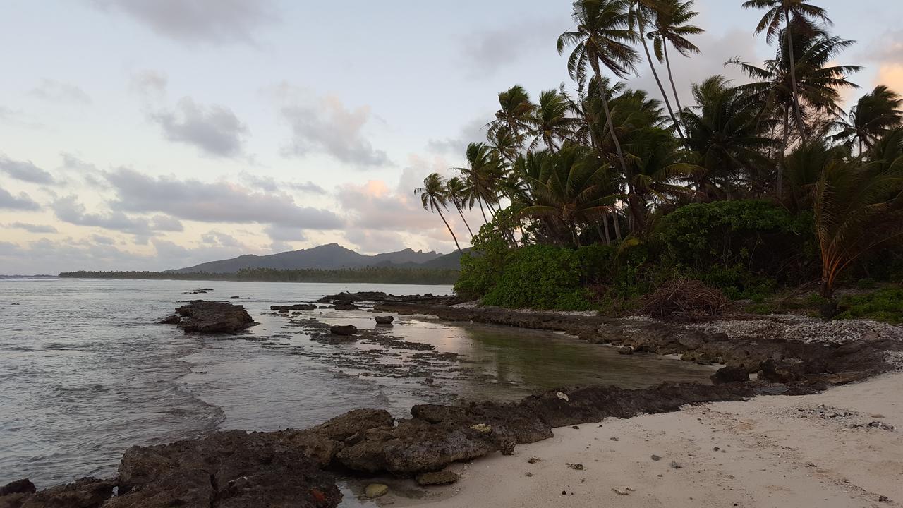 Tifaifai Et Cafe Huahine Bed & Breakfast Fare Exterior photo